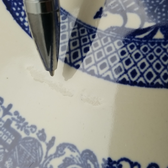 Blue Willow Dinner Plates - Picture 9 of 14